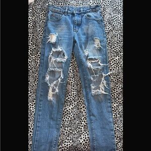 Classic Distressed Women's Blue Jeans size 6